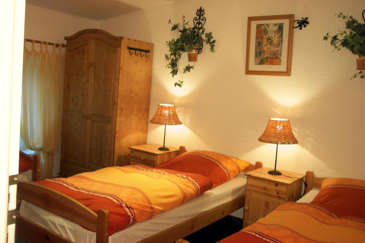 Ferienhaus Kutscherhaus Casa Chabeli - Berlin, Max 11 Personen Berlijn