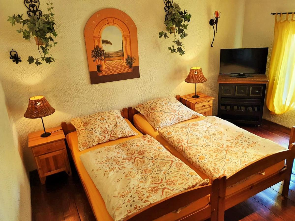 Ferienhaus Kutscherhaus Casa Chabeli - Berlin, Max 11 Personen *