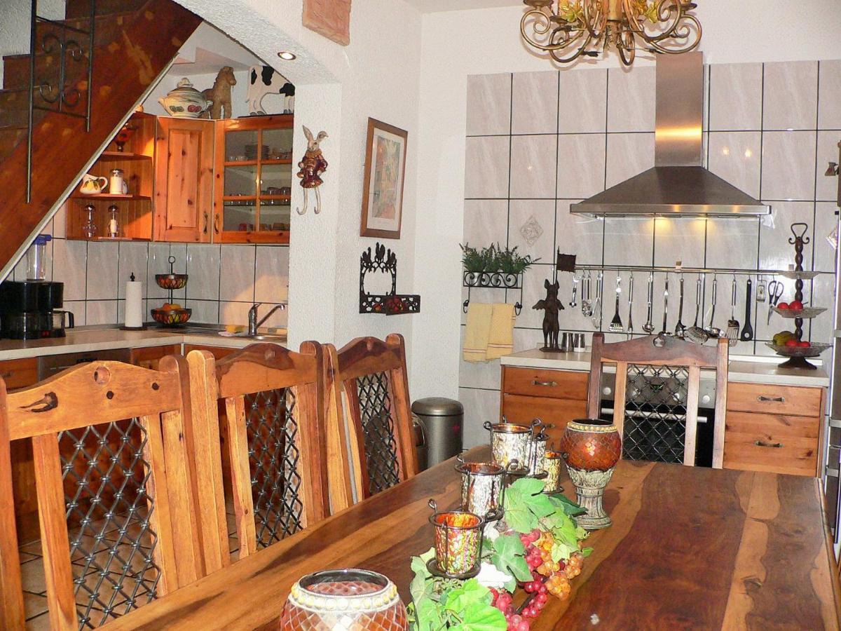 Vakantiehuis Ferienhaus Kutscherhaus Casa Chabeli - Berlin, Max 11 Personen